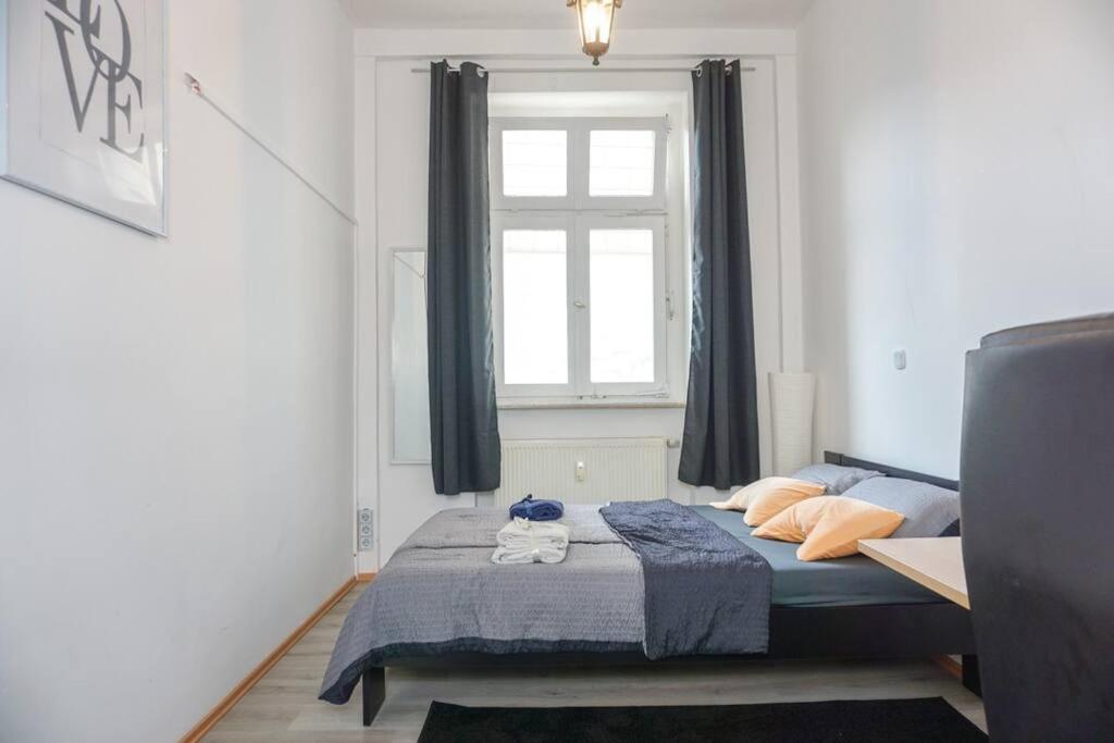 Apartment In Wuppertal - Charmante 3-Zimmer-Oase Mit Kamin Und Badewanne Eksteriør bilde