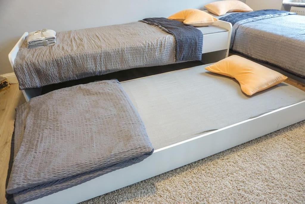 Apartment In Wuppertal - Charmante 3-Zimmer-Oase Mit Kamin Und Badewanne Eksteriør bilde