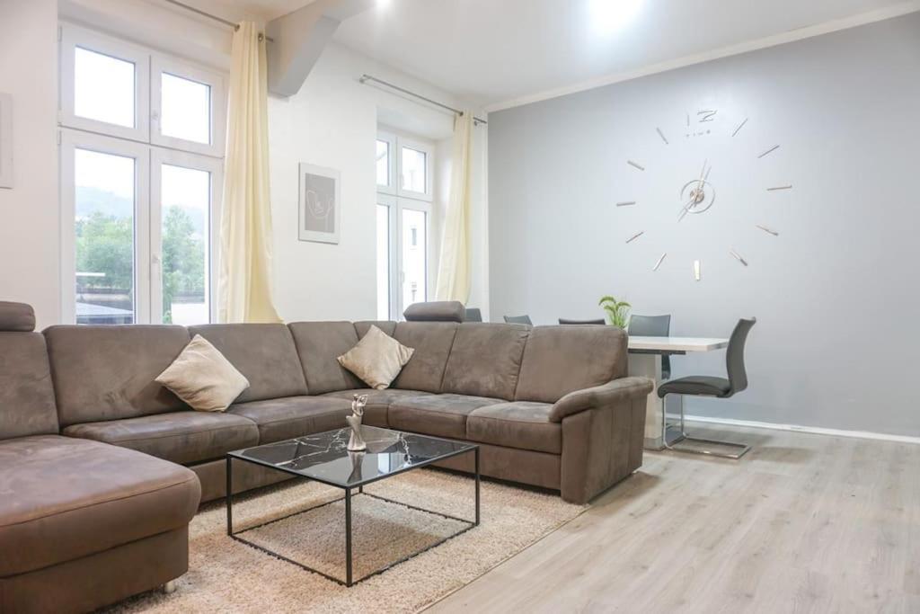 Apartment In Wuppertal - Charmante 3-Zimmer-Oase Mit Kamin Und Badewanne Eksteriør bilde