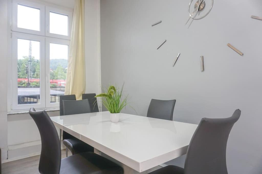 Apartment In Wuppertal - Charmante 3-Zimmer-Oase Mit Kamin Und Badewanne Eksteriør bilde