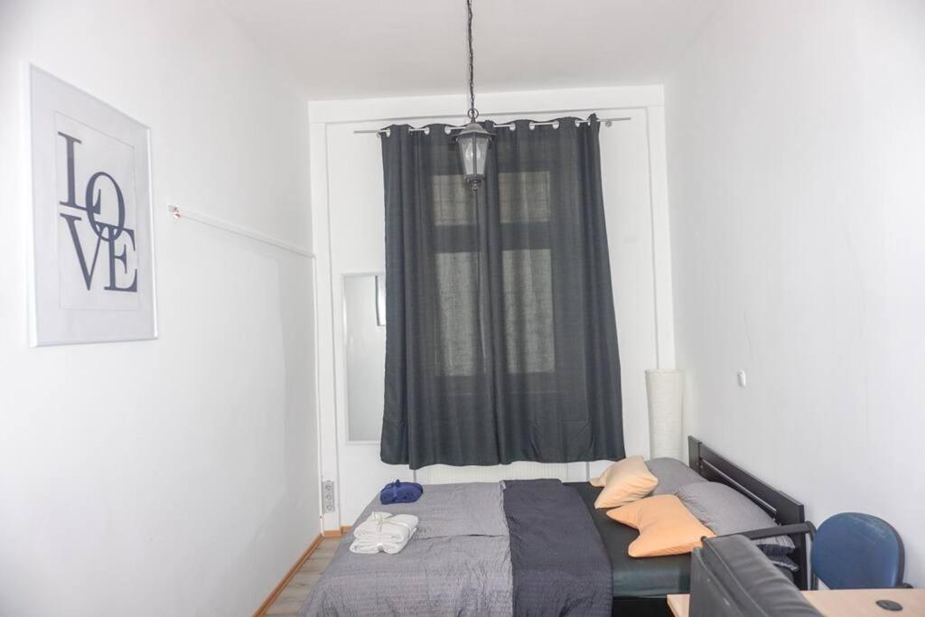 Apartment In Wuppertal - Charmante 3-Zimmer-Oase Mit Kamin Und Badewanne Eksteriør bilde