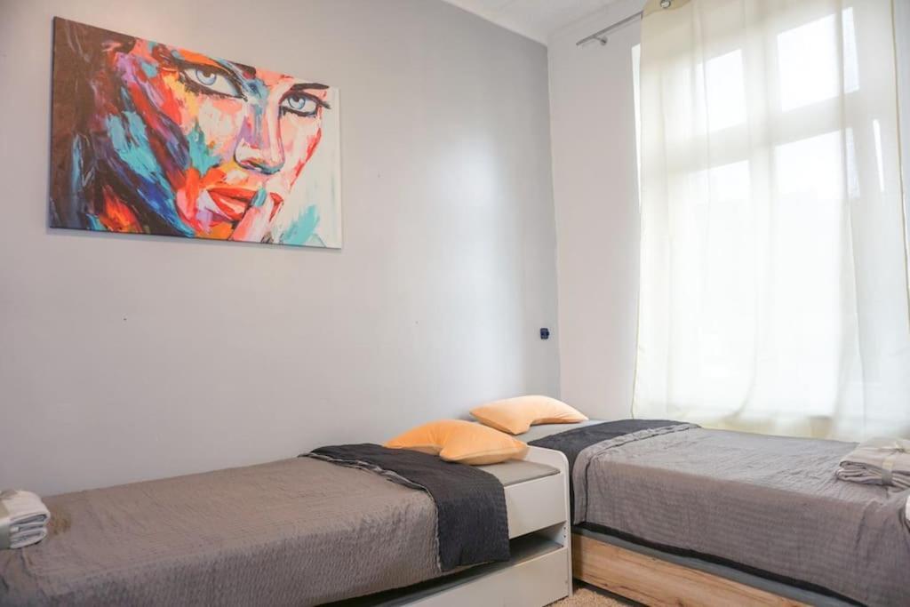 Apartment In Wuppertal - Charmante 3-Zimmer-Oase Mit Kamin Und Badewanne Eksteriør bilde
