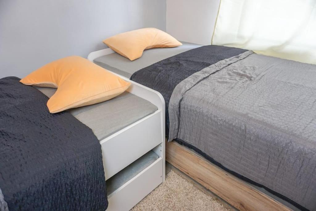 Apartment In Wuppertal - Charmante 3-Zimmer-Oase Mit Kamin Und Badewanne Eksteriør bilde