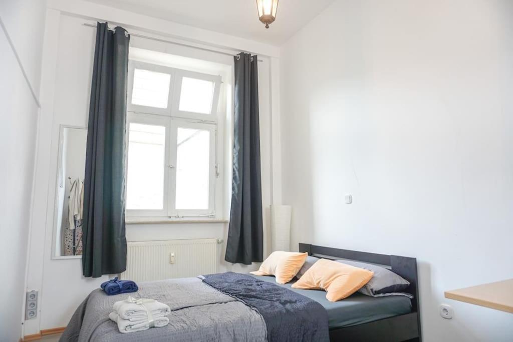 Apartment In Wuppertal - Charmante 3-Zimmer-Oase Mit Kamin Und Badewanne Eksteriør bilde
